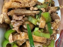 香干肉丝-香惠鱼煲店