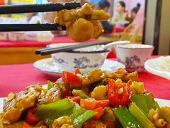 -呷呷好龙虾·湖南常德钵子菜·湘菜(公明天虹总店)