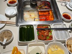 -海底捞火锅鲜切牛肉主题店(长寿路店)