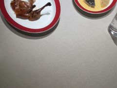 脆皮小乳鸭-圆苑(静安寺店)