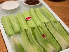 黄瓜萝卜-马仕玖煲·融合菜·酥不腻烤鸭(人大店)