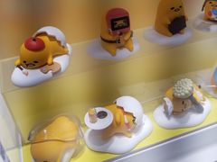 -泡泡玛特POPMART(国金街店)