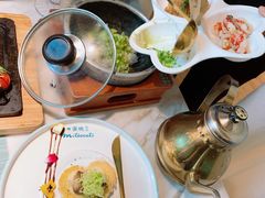 招牌小龙虾红汤泡饭-蜜桃花开·中西融合菜E&W(南长街店)