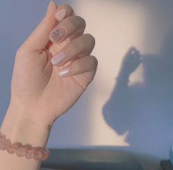 -七月美睫 美甲