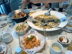 -渔语鱼酸菜鱼新川菜(来福士店)