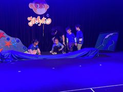 -猴有戏教育戏剧·音乐剧·主持口才·演讲朗诵辩论(环球港华师大校区)