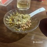 这家店评分4.8，这家店的酸菜鱼值得一试