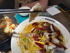 -酸渡·老坛酸菜鱼·现炒下饭菜(港惠新天地店)