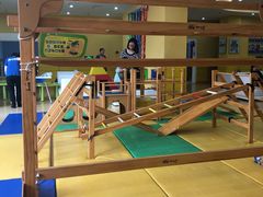 -兜莱·亲亲袋鼠国际早教