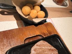 -必胜客(阿罗海店)