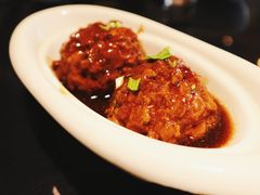 鸭蛋黄狮子头-梅飞酒家(桑园路店)
