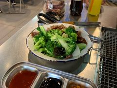 -马路牙子烧烤音乐酒馆(望京店)