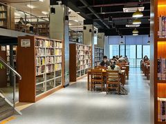 -上海市虹口区图书馆(曲阳分馆)