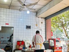 -董记冒节子肥肠粉