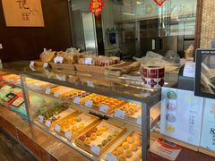 面包甜点陈列柜-南宋胡记(杭州体育场路店)
