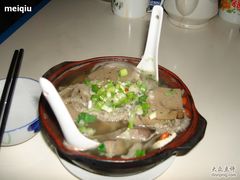 -老钟家烤羊排·敦伊阁清真餐厅胡羊焖饼