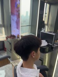 -藤野造型烫发染发