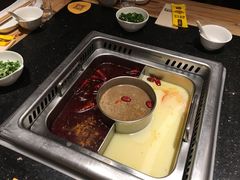 牛油辣骨汤锅底-巴奴毛肚火锅(商城路店)