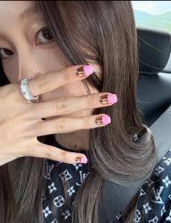 -七月美睫 美甲