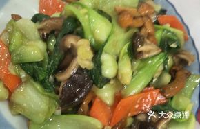 Stir-Fried Bok Choy with Mixed Mushrooms
