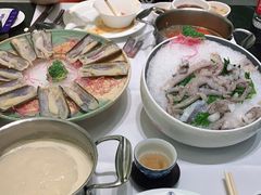 -红鼎豆捞·非遗鲍皇汤火锅(宝丰路店)