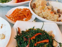 -汗腾格里·风味餐厅(新疆驻京办店)