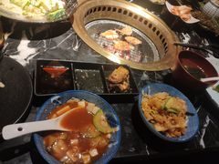 -山川小町·极番烧肉(新地假日广场店)