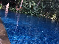 -三亚湾海居铂尔曼度假酒店