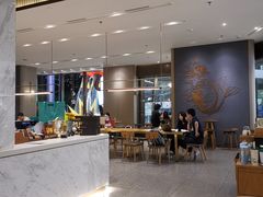 -星巴克臻选(深圳龙华红山天虹店)