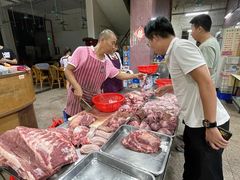 -标记美食新鲜猪杂(兴南大道店)
