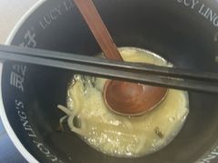 -灵芝妹子海鲜米线(劳动公园店)