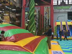 -蒙特利亲子乐园