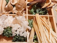 时令菌菇拼盘-巴奴毛肚火锅(京西大悦城店)