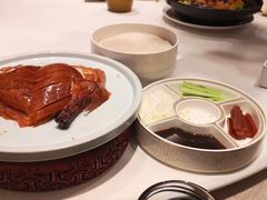 精品烤鸭-悦江(梅奔中心店)