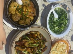 -鲤鱼塘农家山庄