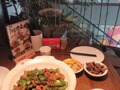 -爱碗亭·鲜炒湖南菜(壹城中心店)