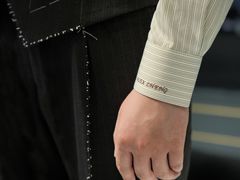 -尊卡诺高级西装礼服定制(江东中路店)