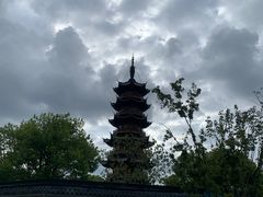 -龙华寺