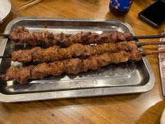 红柳枝烤鲜羊肉-凤齐羊肉烩面馆