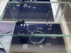 -Pandora潘多拉珠宝(朝阳大悦城店)