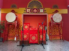 -花小蟹·无锡菜·大闸蟹文化主题餐厅·评弹表演(南长街店)