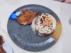 鸡排蛋肠饭-太兴烧味餐厅(白加士街店)
