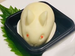 慕斯酸奶兔-海底捞火锅(杭州庆春路夜宵主题店)