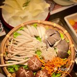 可真得来早点，或者提前拿号哦！