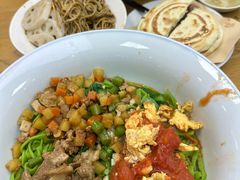 三合一菠菜面-东关吉祥西安腊汁肉夹馍(健德门店)