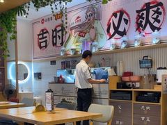 -必胜客(WOW昙华林店)