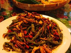 -闯关东东北农家菜(崂山石老人店)