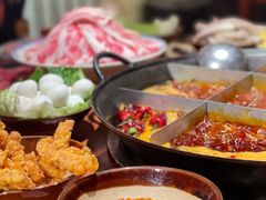 -周小明火锅(黑金冠社区店)