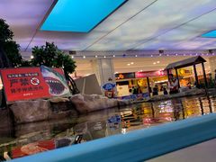 -鸿通城购物中心