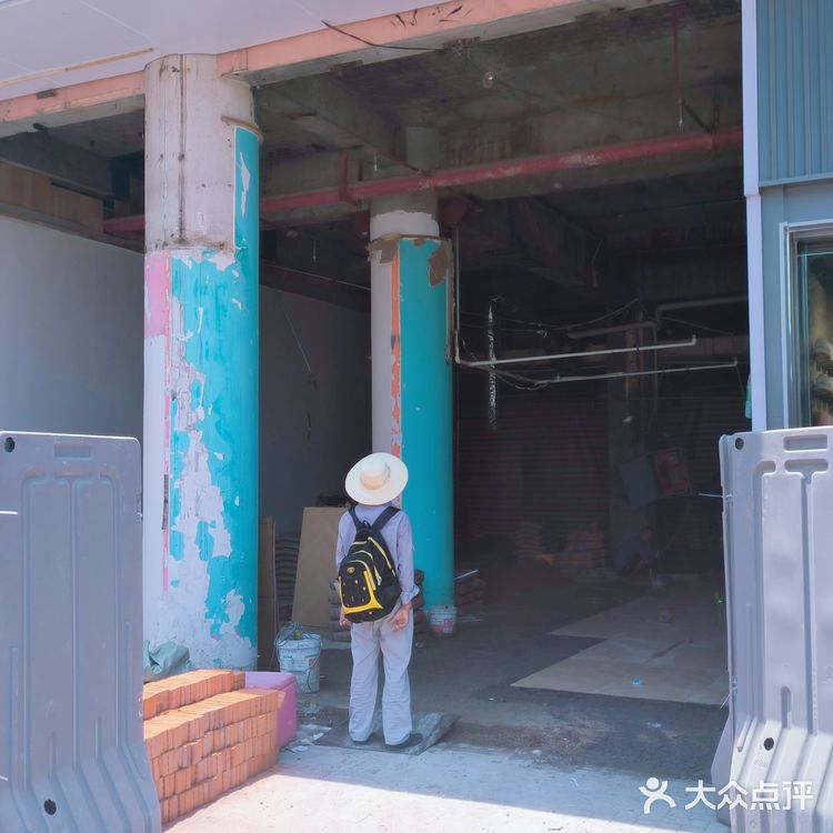 罗莎又撤店了？？